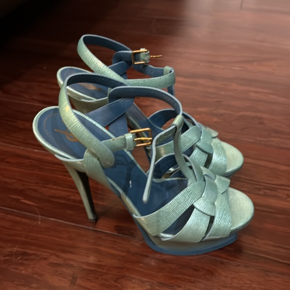 YSL Tribute Sandals in Patent Leather - great condition - Picture 2 of 7